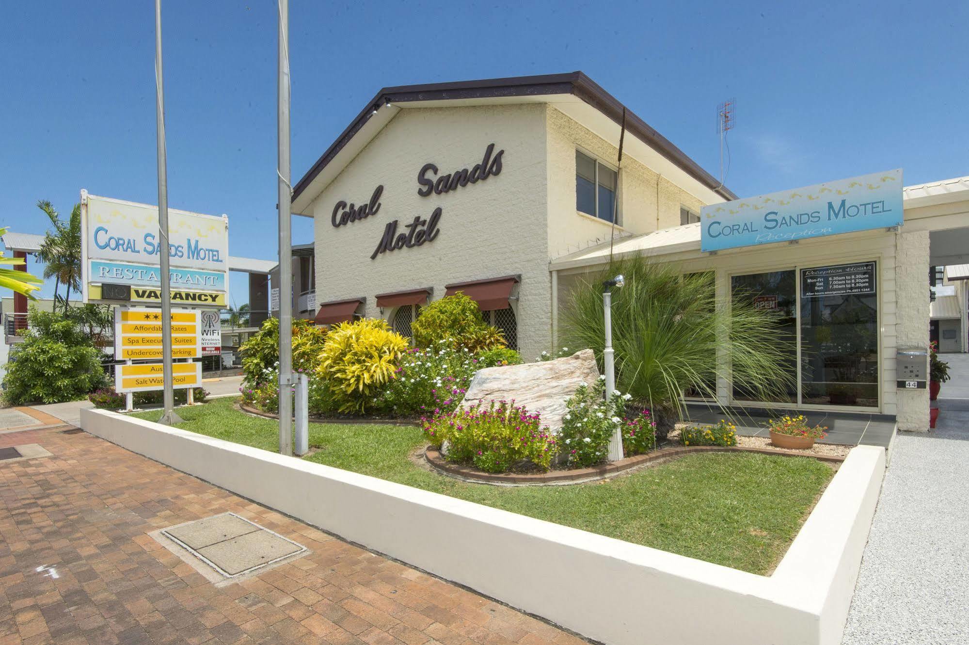 Coral Sands Motel マッカイ エクステリア 写真