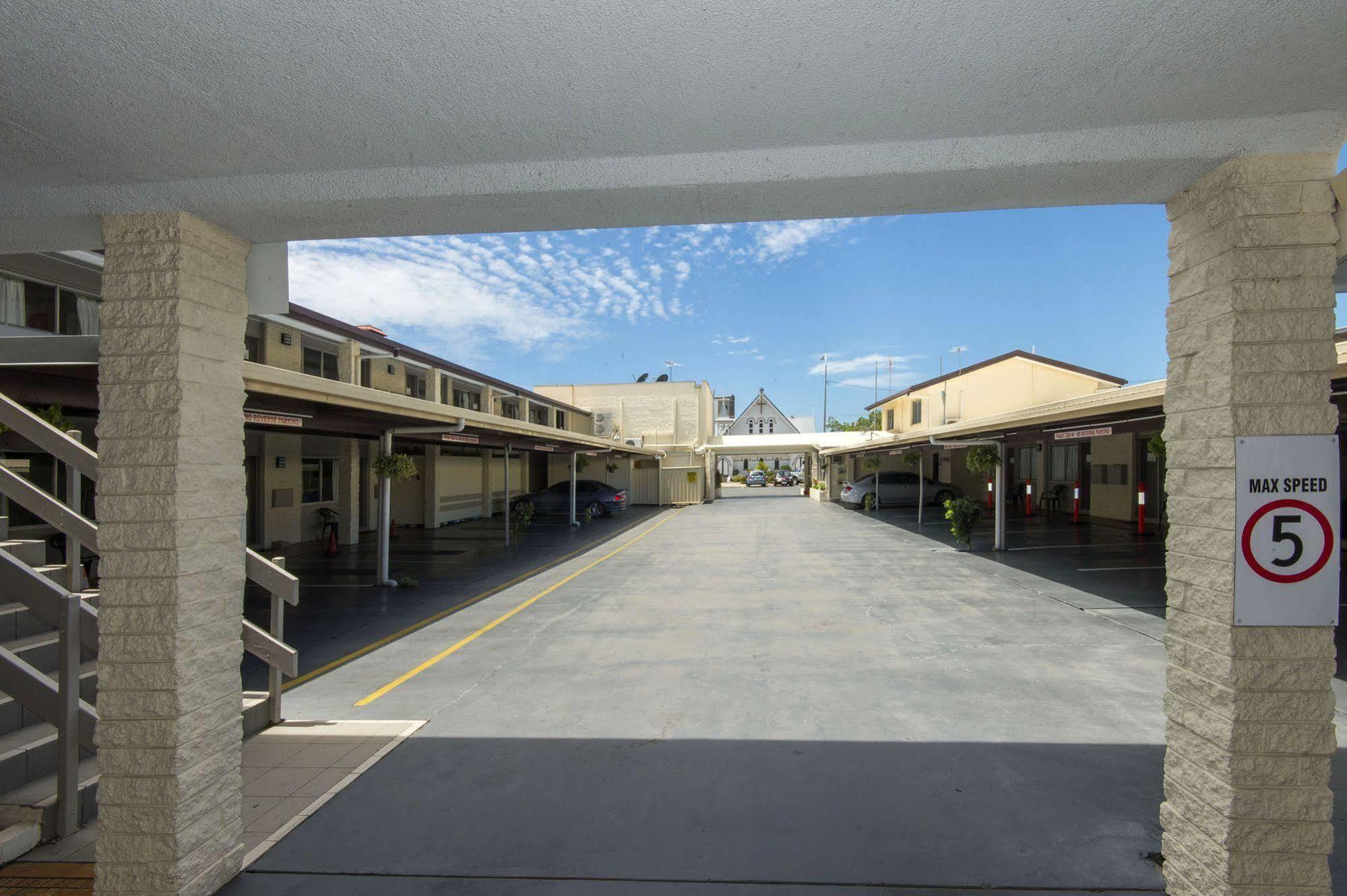 Coral Sands Motel マッカイ エクステリア 写真